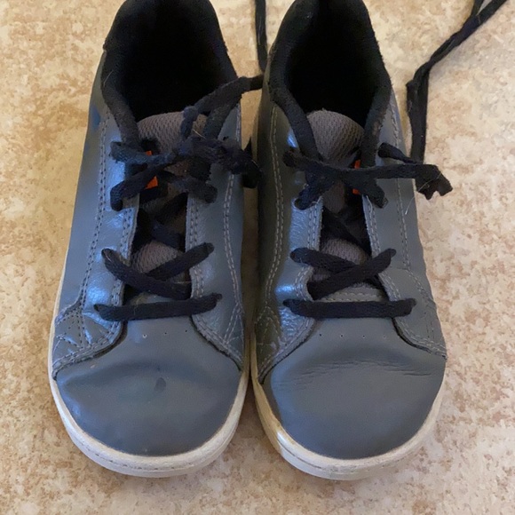 DC Toddler Shoes - Picture 2 of 4